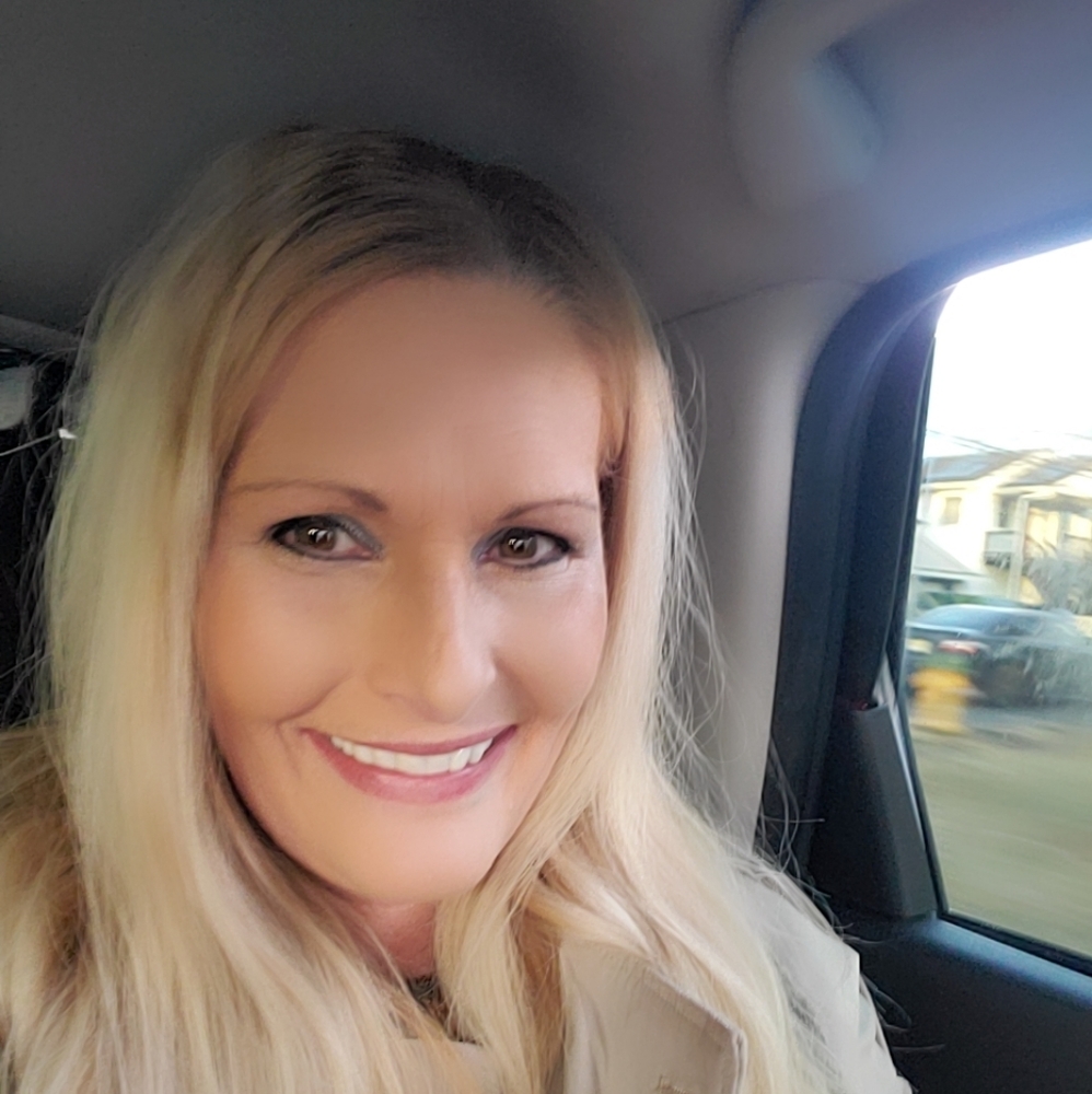 Meet your Posher, Erica